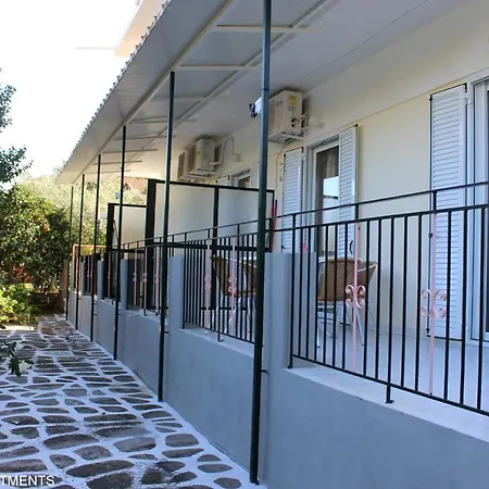 Rentoulia Apartments Poúlithra Exterior foto