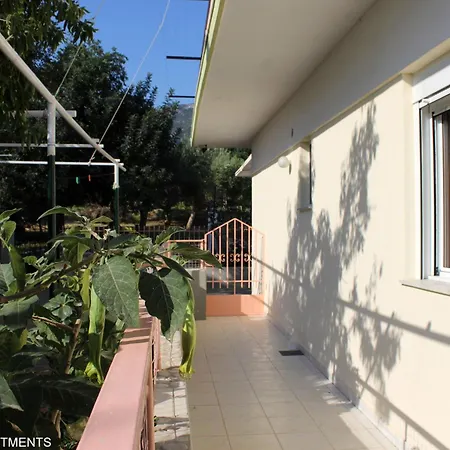 Rentoulia Apartments Poúlithra Exterior foto